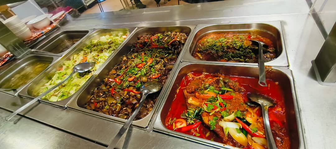 Catering service image 3